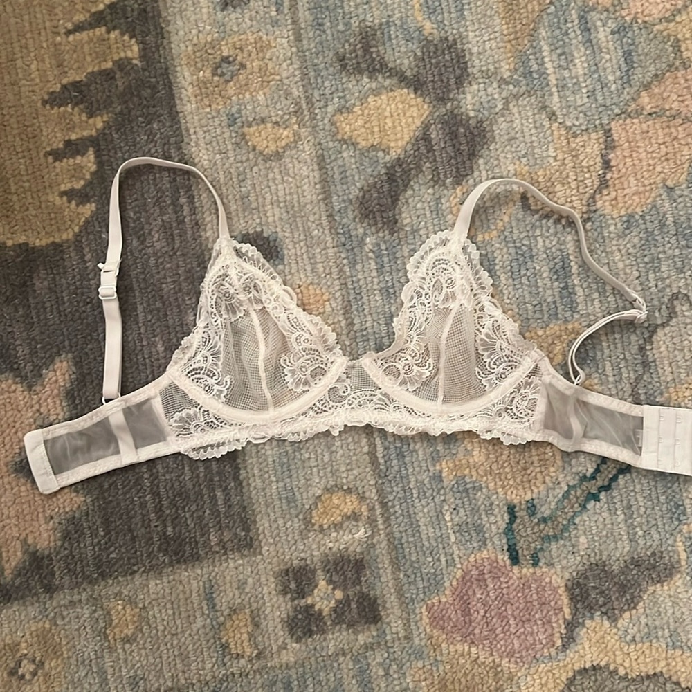 32D Free People Intimately Wired Lace Bra
